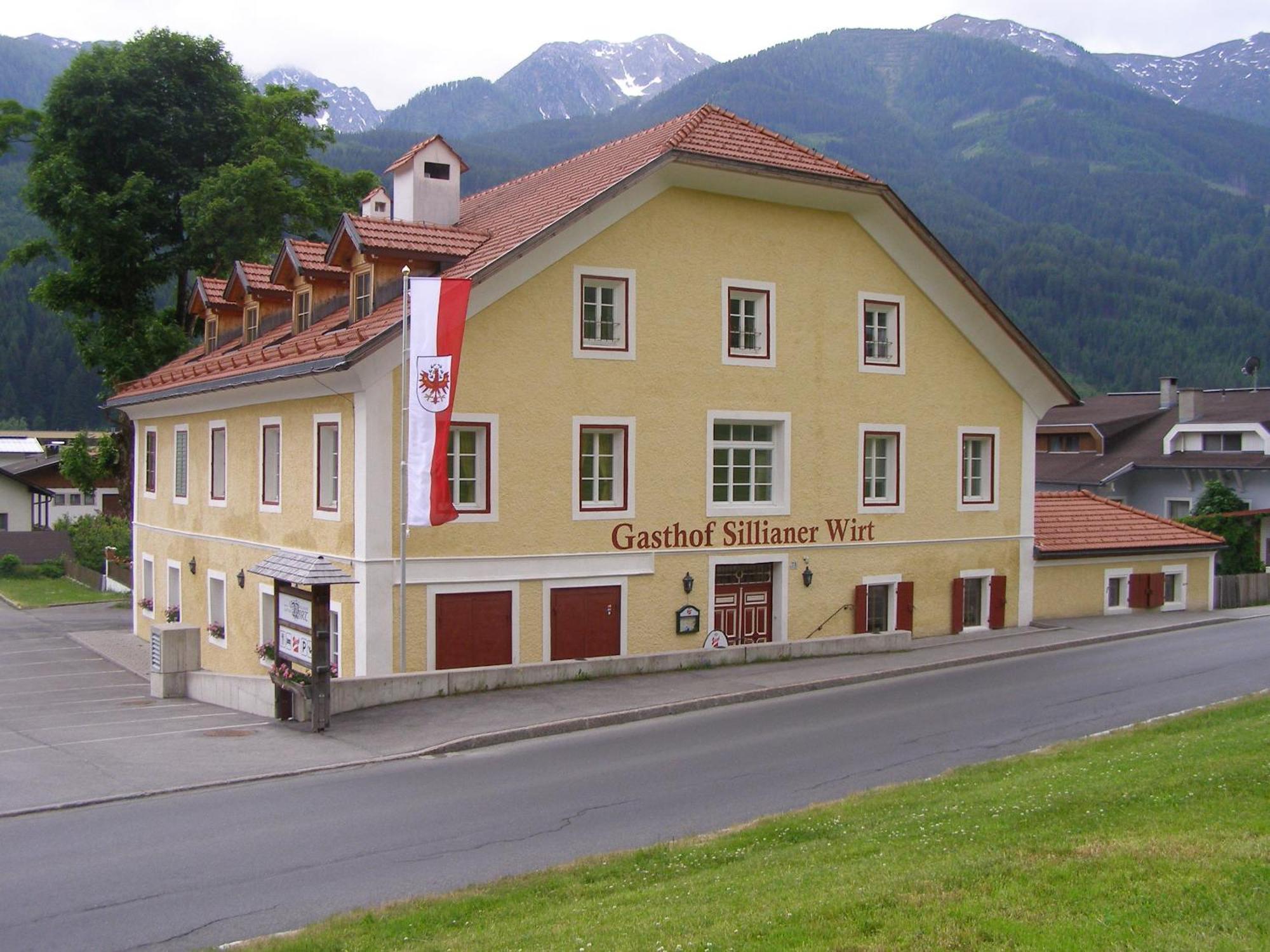 Gasthof Sillianer Wirt ภายนอก รูปภาพ